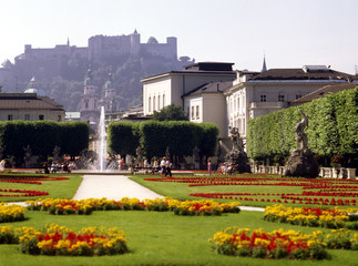 Fototapeta na wymiar Mirabell gardens, Salzburg