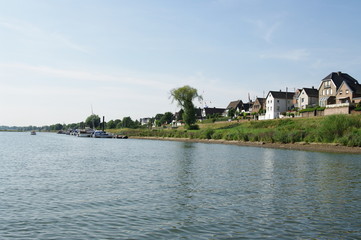 Fototapeta na wymiar Hafen Hitdorf