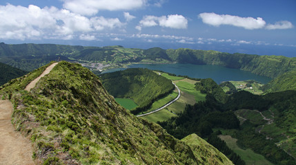 Blick auf die Caldeira von Sete Cidades, Sao Miguel 01 © Henner Damke