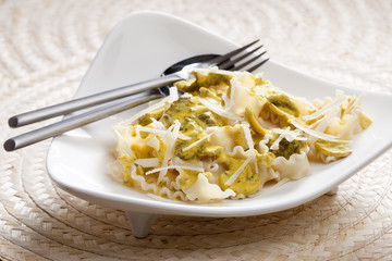 pasta with chicken meat and curry