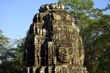 Détails d'une tour à visages du temple Bayon à Angkor