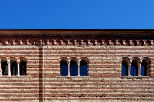 Verona, trifore di palazzo scaligero