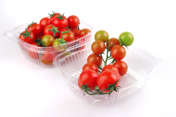 tomato cherry in box