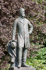 Statue Alfred Krupp im Park der Villa Hügel