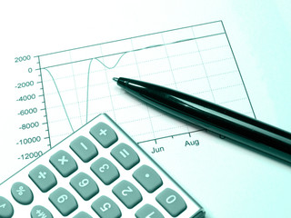 Graph, pen and calculator (green)