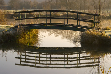 Le petit pont sur les étangs
