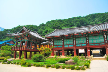 Fototapeta premium Korean temple architecture