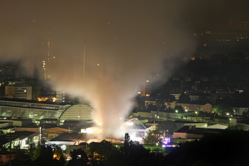 Feuer in einer Markthalle