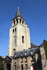 Fototapeta na wymiar Kościół Place Saint Germain des Prés - Paryż