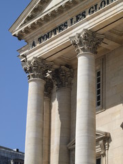 Arquitectura neoclasica en edificio del Palacio de Versalles