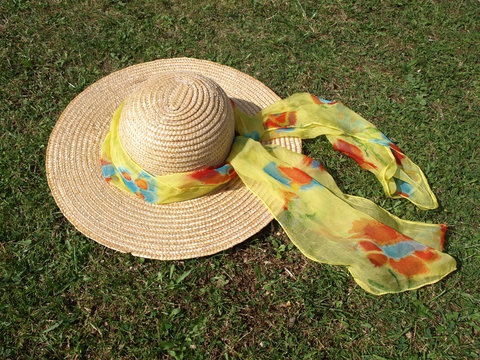 Straw hat with bright scarf (2)