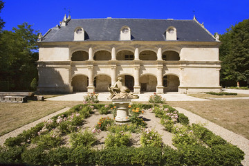 Fototapeta na wymiar france,charente-maritime, Dampierre-en-Boutonne : château