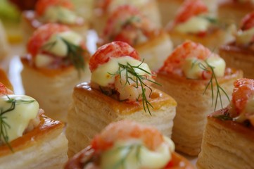 Blätterteigpasteten mit Garnelen