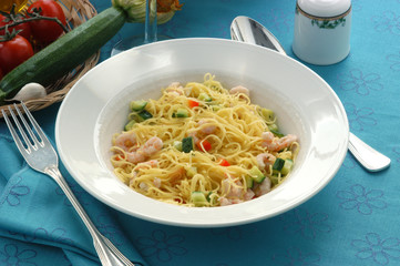 Tagliolini ai gamberetti e zucchine - Primi Emilia Romagna
