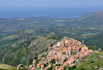 Fototapeta na wymiar Hilltop Village, Korsyka