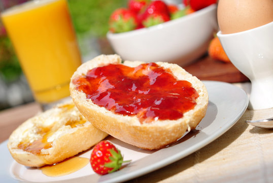 gesundes leckeres fr&uuml;chst&uuml;ck