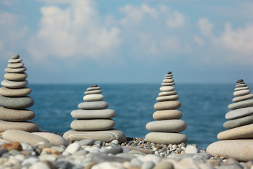 Fototapeta na wymiar zen stones by sea