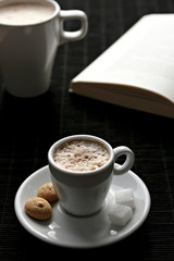 Cappucino und Kaffee