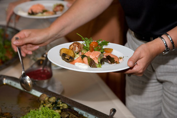 Das buffet ist eröffnet