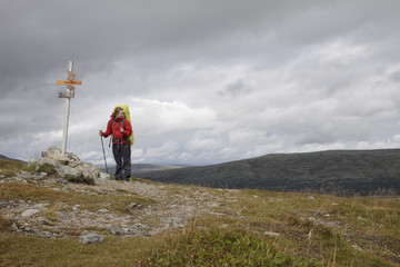 Obraz premium female Hiker on tour in Norway