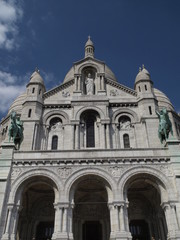 Fototapeta na wymiar Portico del Sacre Coeur de Paris