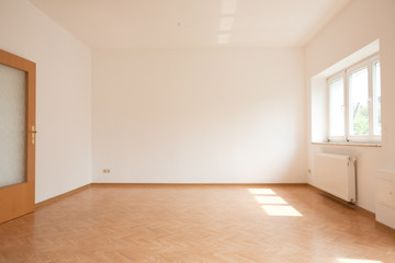 Wohnzimmer einer leeren Loft - 16649370