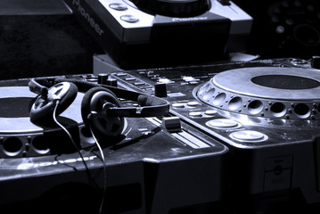 dj, console, musica
