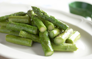 アスパラのバター炒め