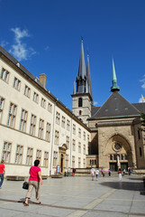 Entrée de la cathédrale Notre-Dame de Luxembourg