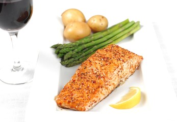 Salmon - Baked salmon steak with asparagus and potato