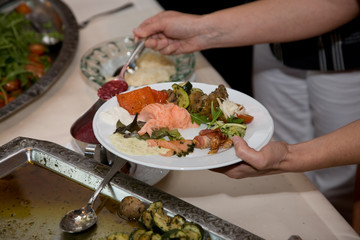 Das buffet ist eröffnet