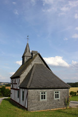 Fototapeta na wymiar Fachwerkkapelle 1