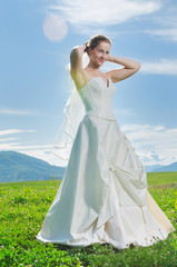 Fototapeta na wymiar beautiful bride outdoor