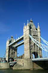 Fototapeta na wymiar Tower Bridge