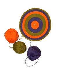 COLORED CIRCLE OF WOOL