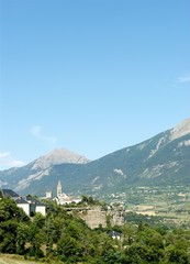 Fototapeta na wymiar village de montagne