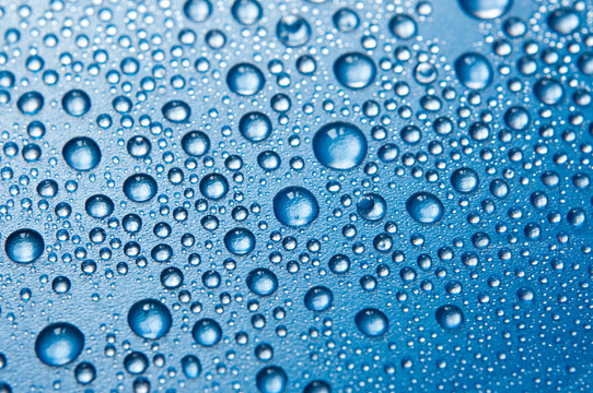 Wasser f&uuml;llen
