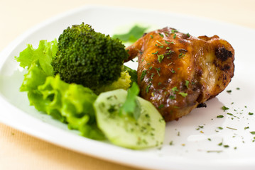Roast chicken with green vegetables