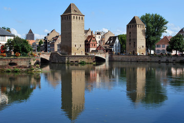 Fototapeta na wymiar Ponts couverts à Strasbourg