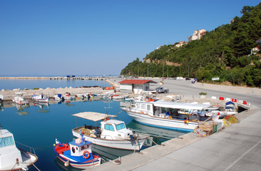 Fototapeta na wymiar Poros Harbour