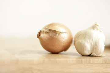 zwiebel und knoblauch