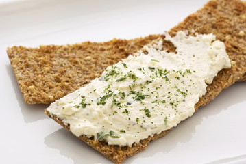 Knäckebrot mit Quark