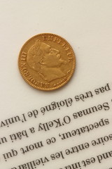 napol&eacute;on sur un livre