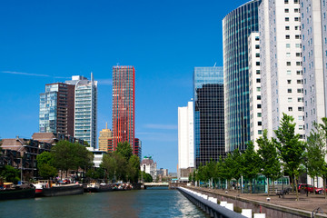 Fototapeta na wymiar Domów mieszkalnych. Centrum Rotterdamu