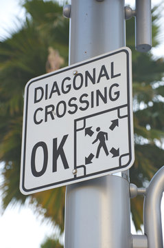 Diagonal crossing