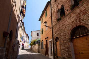 Kleine Stadt in der Toskana