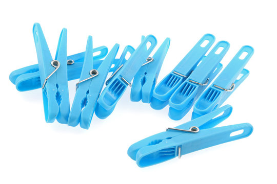 des pinces bleues