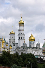 Fototapeta na wymiar basilic square inside kremlin