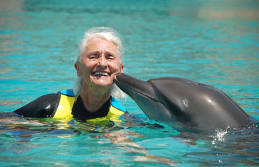 Older Women with Delphin