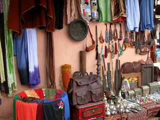 boutique d'artisanat marocain - 16890527